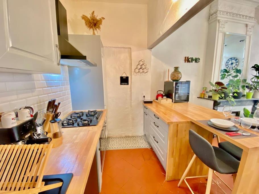 Le Jardin Secret De Nady Apartamento Carcasona